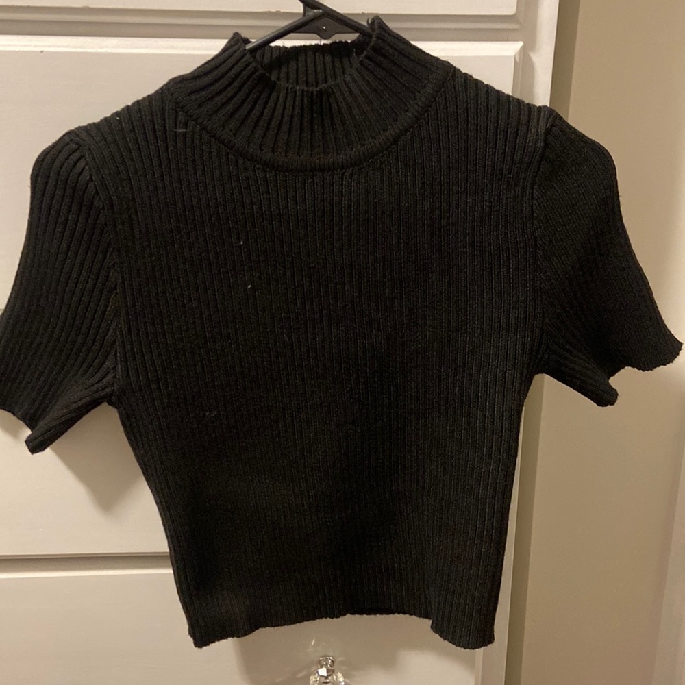 crop top sweater